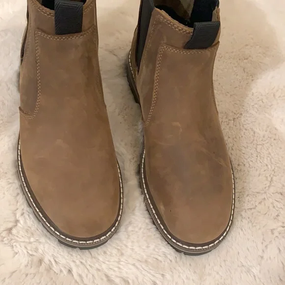 New Kodiak boots - Picture 2 of 7